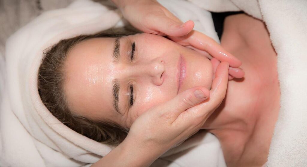 Karkidaka Chikitsa in Ayurveda